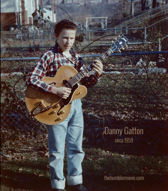 Danny Gatton in his yard in Anacostia, Maryland with his new Gibson